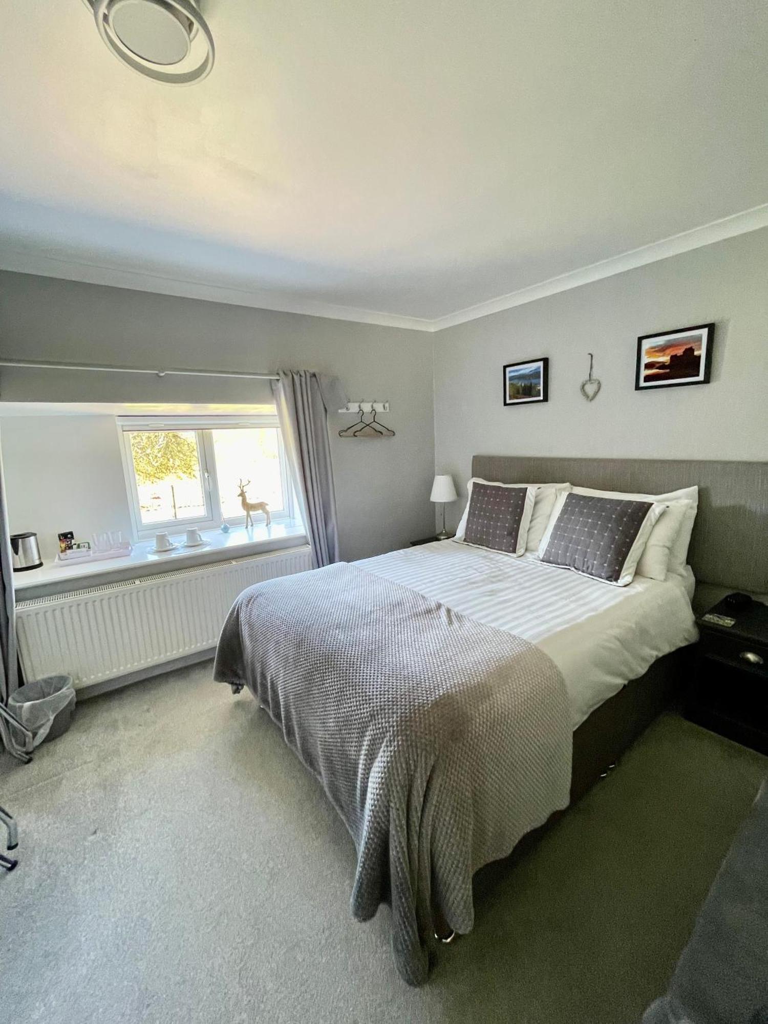 Lundie View B & B Инвъргари Екстериор снимка